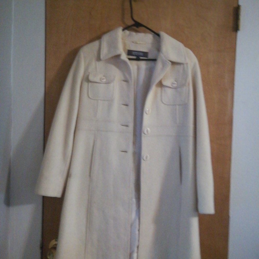 Kenneth Cole Reaction knee length cream coat 10P